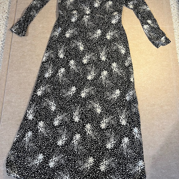 Lush Elegant Black & White Print Dress, M, mid calf length, lace up back - Picture 9 of 9